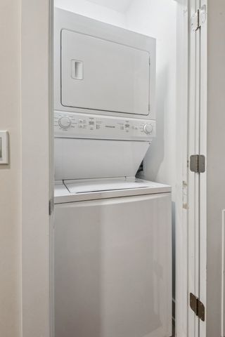 1011 N WOLCOTT Avenue 2N, Chicago, IL 60622