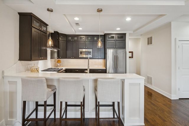 1011 N WOLCOTT Avenue 2N, Chicago, IL 60622