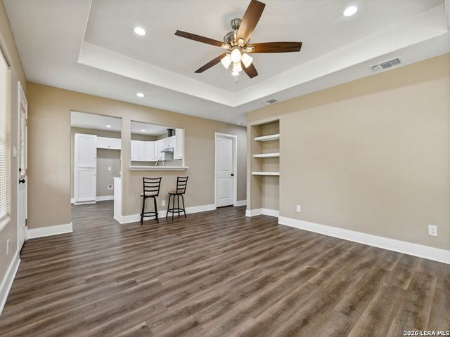 159 N San Gabriel, San Antonio, TX 78237