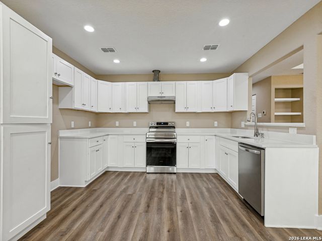 159 N San Gabriel, San Antonio, TX 78237