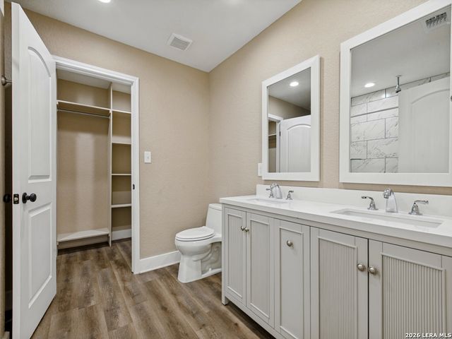 159 N San Gabriel, San Antonio, TX 78237