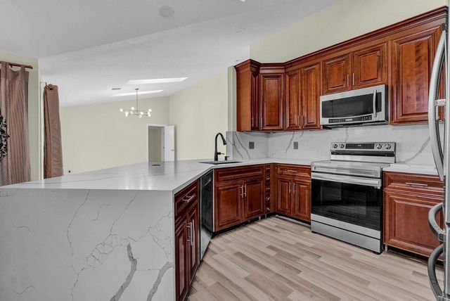 1656 Grantham Drive, Wellington, FL 33414