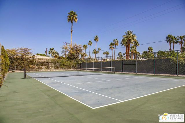 1111 E Ramon Road 13, Palm Springs, CA 92264