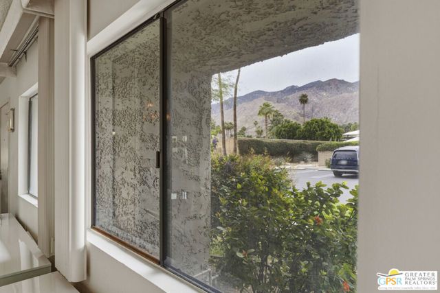 1111 E Ramon Road 13, Palm Springs, CA 92264