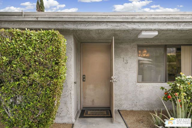 1111 E Ramon Road 13, Palm Springs, CA 92264