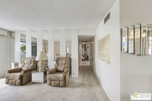 1111 E Ramon Road 13, Palm Springs, CA 92264