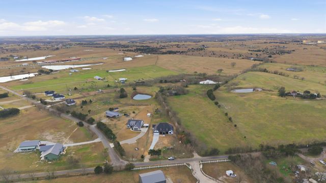 1860 Old Telico Road, Ennis, TX 75119