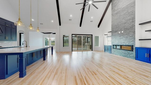 1860 Old Telico Road, Ennis, TX 75119