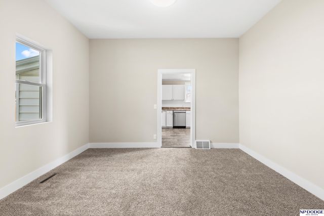 329 E 2nd Street, Fremont, NE 68025