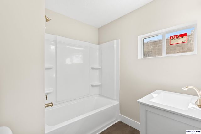 329 E 2nd Street, Fremont, NE 68025