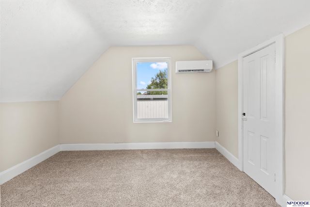 329 E 2nd Street, Fremont, NE 68025