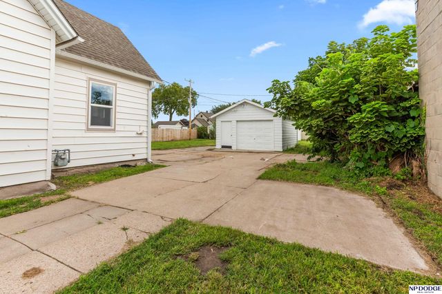 329 E 2nd Street, Fremont, NE 68025