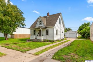 329 E 2nd Street, Fremont, NE 68025