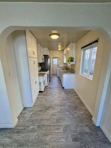 1967 Diamond, San Diego, CA 92109