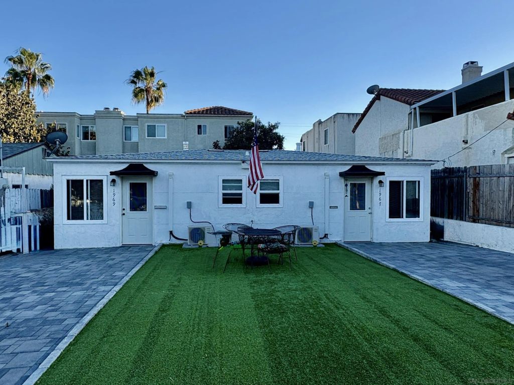 1967 Diamond, San Diego, CA 92109