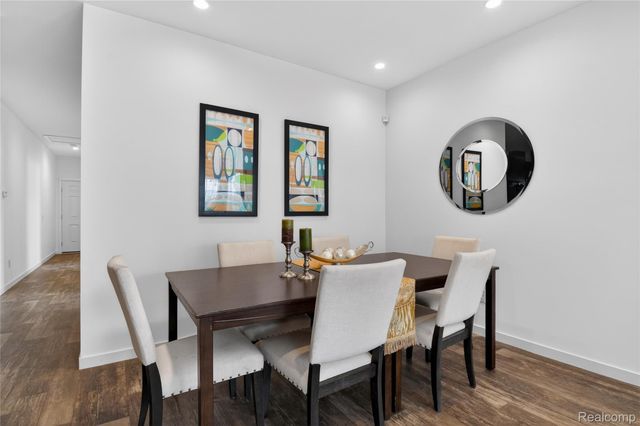 7527 Packard Ave, Warren, MI 48091