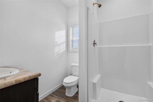 7527 Packard Ave, Warren, MI 48091