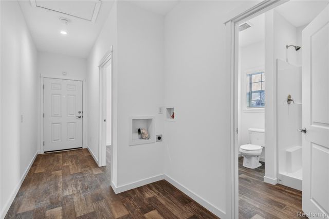 7527 Packard Ave, Warren, MI 48091