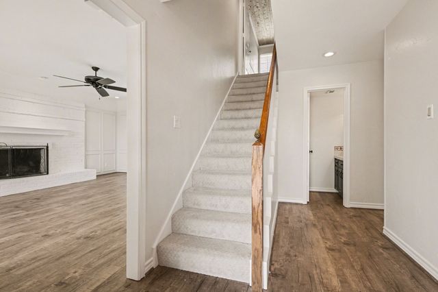 2428 Stonegate Drive N, Bedford, TX 76021