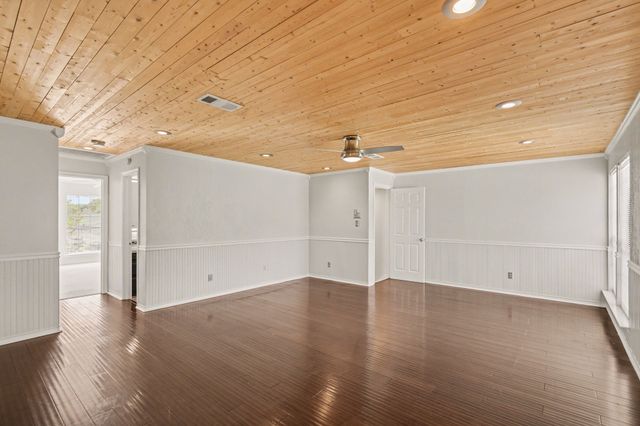 2428 Stonegate Drive N, Bedford, TX 76021