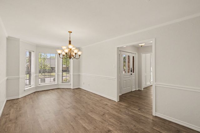 2428 Stonegate Drive N, Bedford, TX 76021