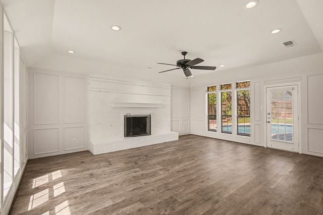 2428 Stonegate Drive N, Bedford, TX 76021