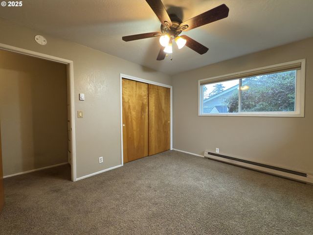 204 ALDER St, Brookings, OR 97415