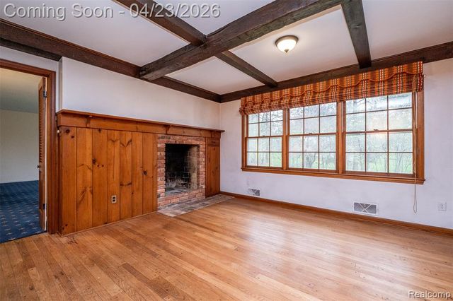 1895 West Bend Drive, Bloomfield Hills, MI 48302