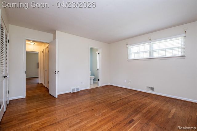 1895 West Bend Drive, Bloomfield Hills, MI 48302