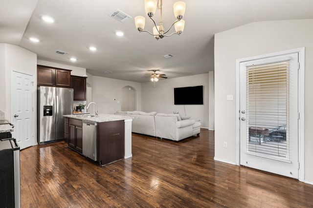 11233 Buzzard Gulch Drive, Waco, TX 76708