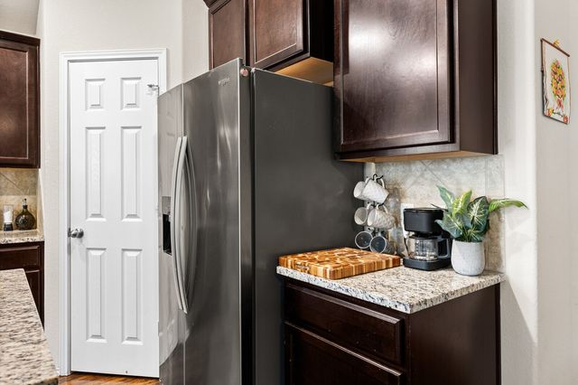 11233 Buzzard Gulch Drive, Waco, TX 76708