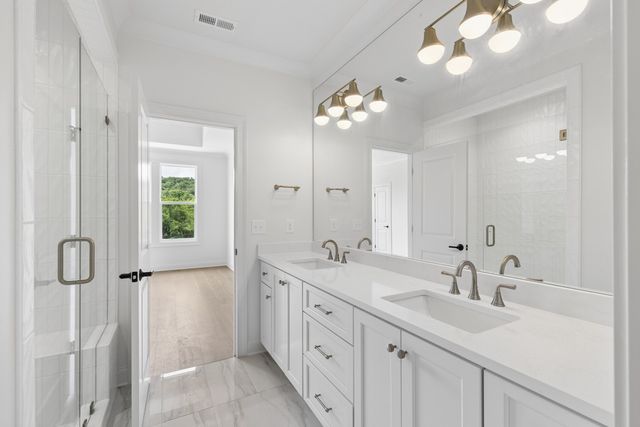 4013 Forestside Dr, Franklin, TN 37064