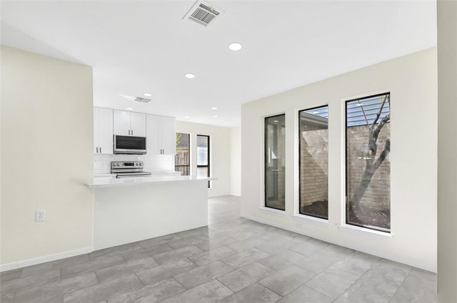 8726 Wildforest Drive, Houston, TX 77088