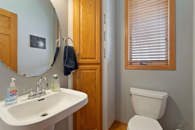 5721 103rd Avenue N, Brooklyn Park, MN 55443