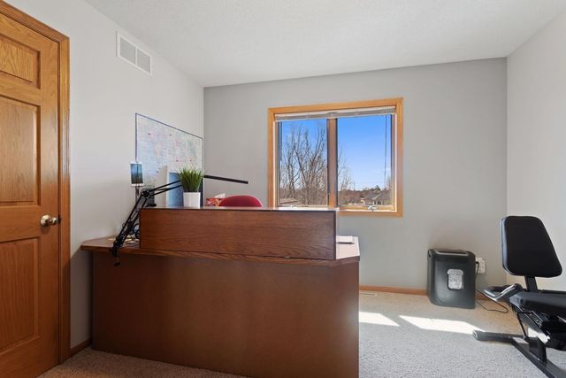 5721 103rd Avenue N, Brooklyn Park, MN 55443