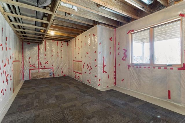 5721 103rd Avenue N, Brooklyn Park, MN 55443