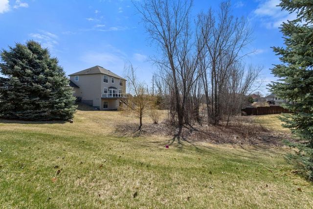 5721 103rd Avenue N, Brooklyn Park, MN 55443