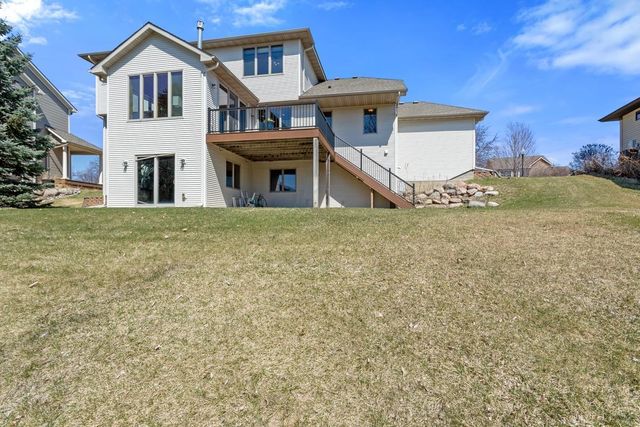 5721 103rd Avenue N, Brooklyn Park, MN 55443