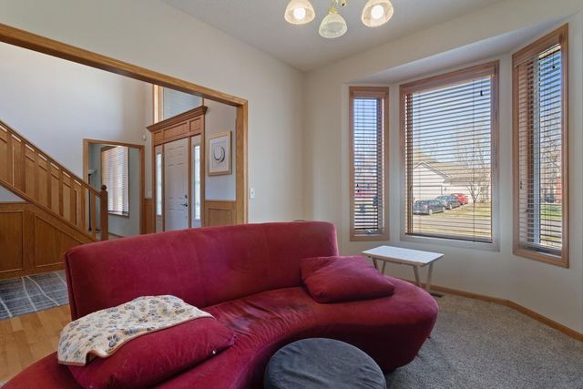 5721 103rd Avenue N, Brooklyn Park, MN 55443