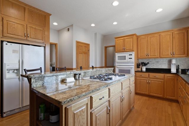 5721 103rd Avenue N, Brooklyn Park, MN 55443