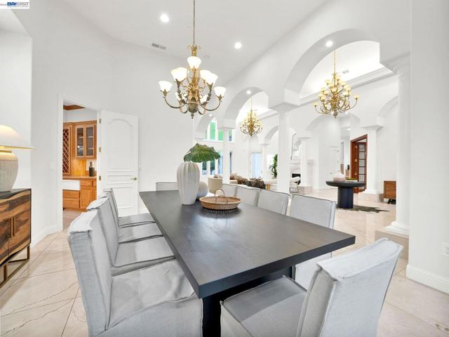 46890 Rancho Higuera Rd, Fremont, CA 94539