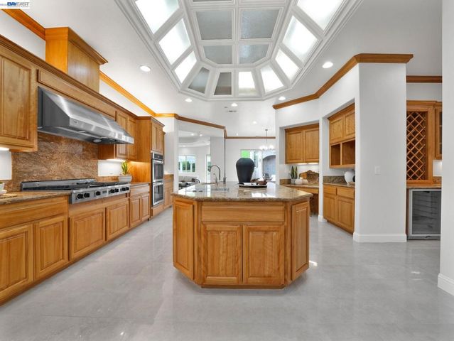 46890 Rancho Higuera Rd, Fremont, CA 94539