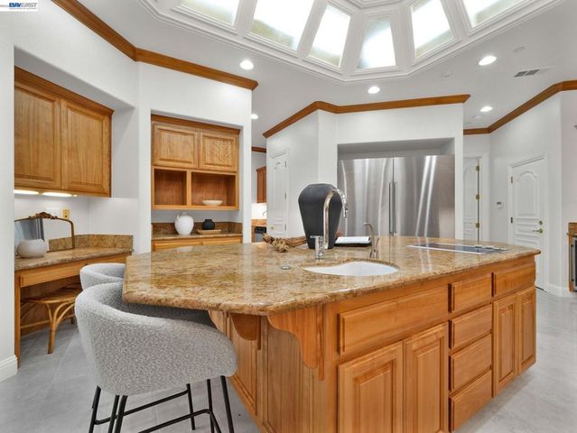 46890 Rancho Higuera Rd, Fremont, CA 94539