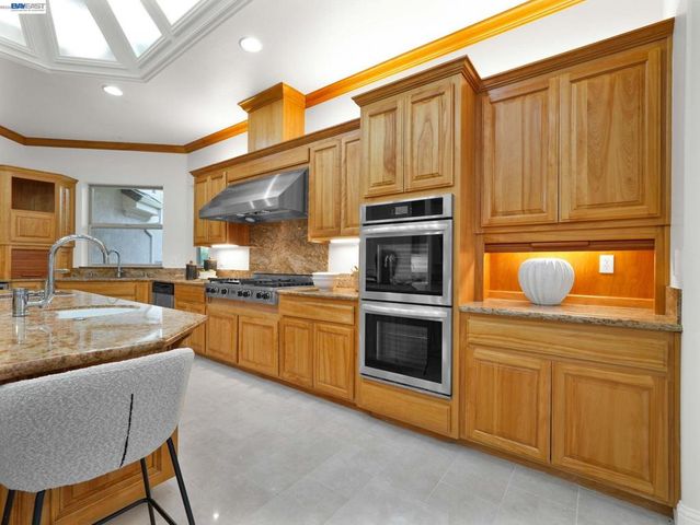 46890 Rancho Higuera Rd, Fremont, CA 94539