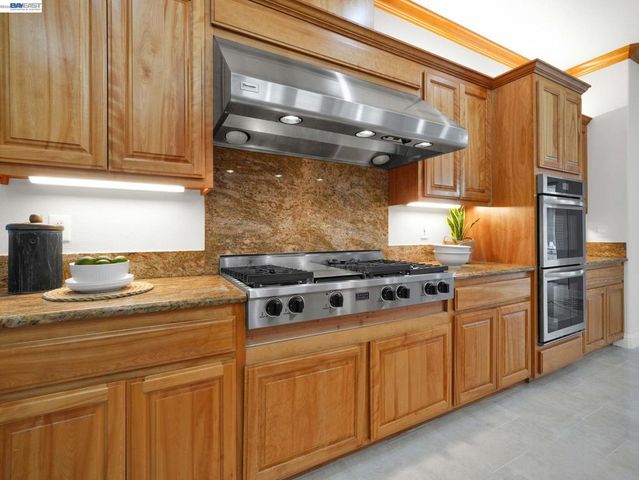 46890 Rancho Higuera Rd, Fremont, CA 94539