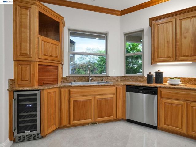 46890 Rancho Higuera Rd, Fremont, CA 94539