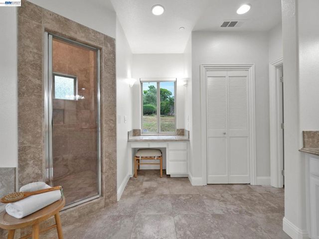 46890 Rancho Higuera Rd, Fremont, CA 94539