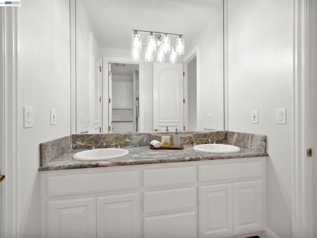 46890 Rancho Higuera Rd, Fremont, CA 94539