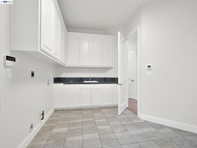 46890 Rancho Higuera Rd, Fremont, CA 94539