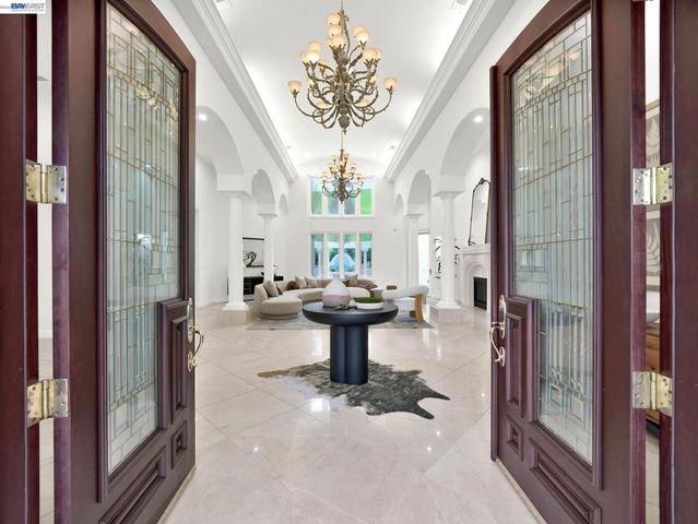 46890 Rancho Higuera Rd, Fremont, CA 94539